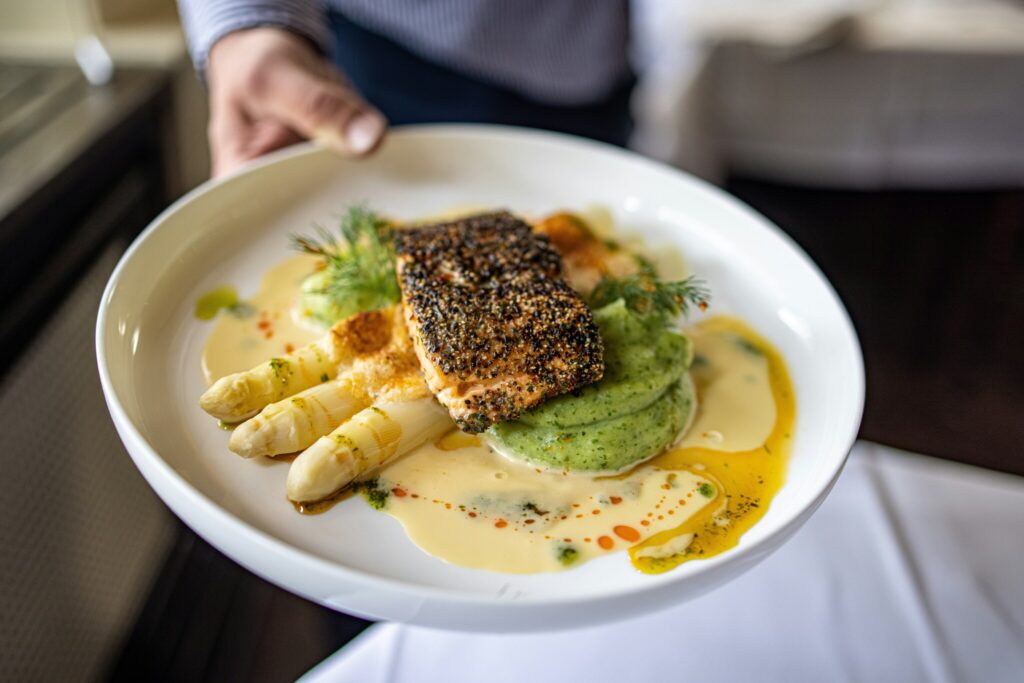 Luxury Dining Singapore : A culinary journey of fusion expressions showcasing Singapore’s multicultural flavours on one plate.