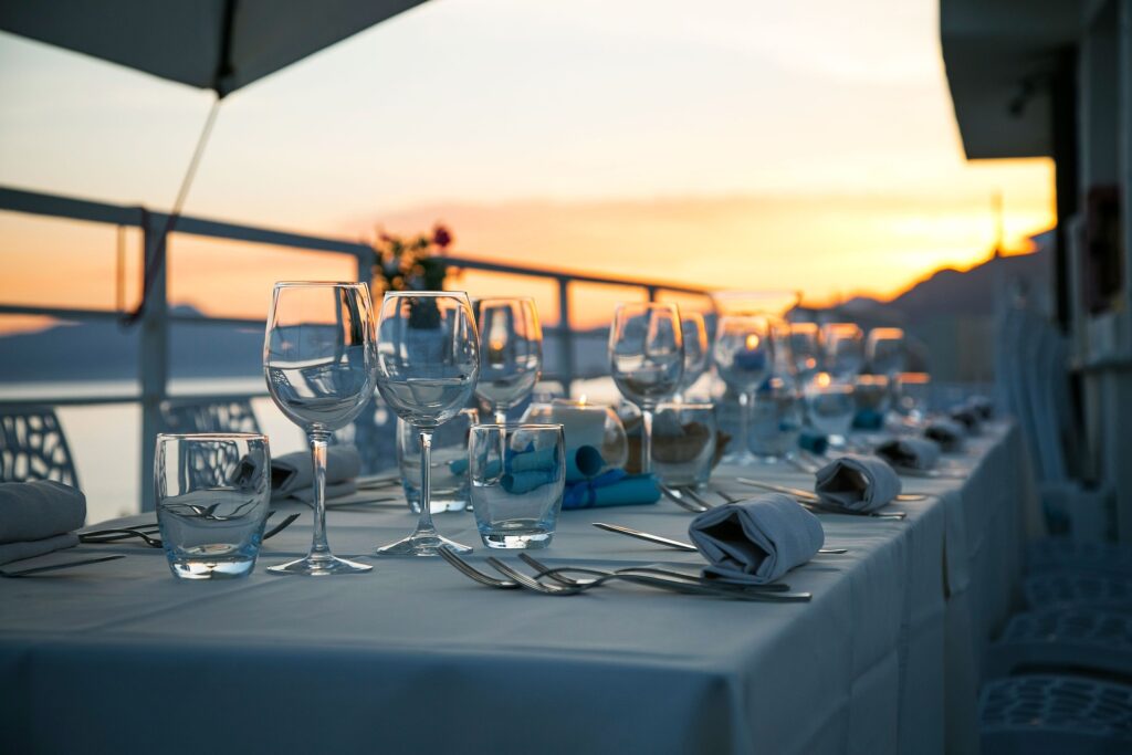 Fine Dining in Singapore : Stunning skyline views enhancing the luxury dining atmosphere.