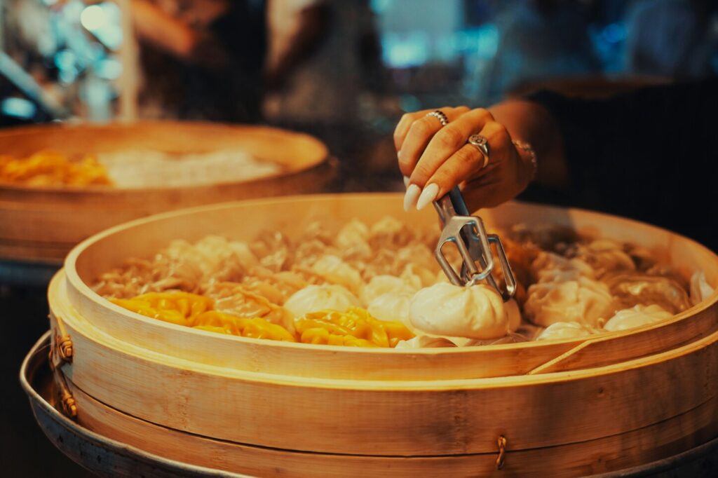 Singapore Fusion Cuisine : A melting pot of heritage, bold taste, and culinary innovation