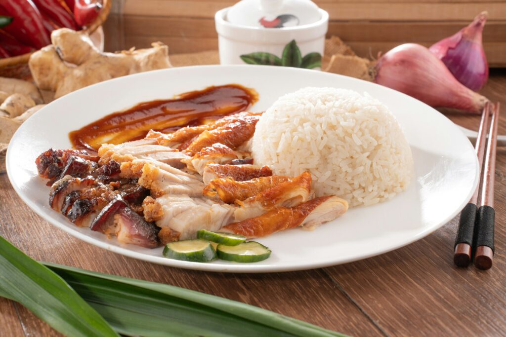 Singapore Fusion Cuisine : Enjoy iconic meals such as hainanese chicken rice