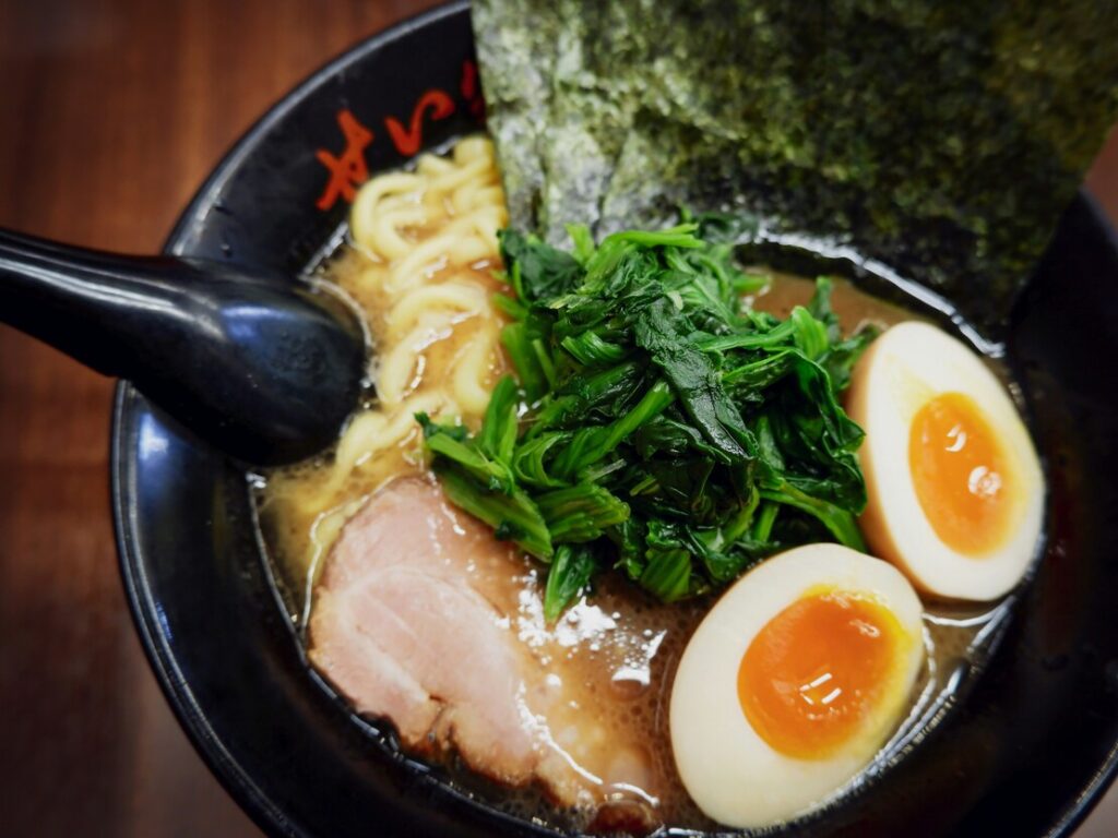 Fusion Cuisine in Singapore : Enjoy creative fusion dishes like ramen at casual eateries across the city.