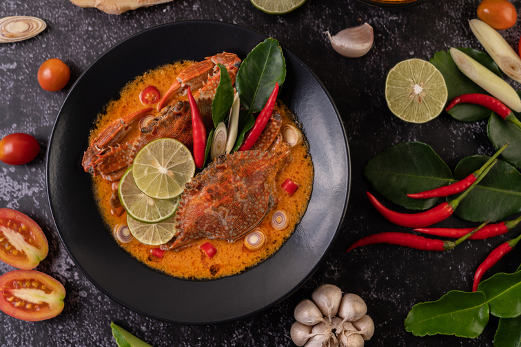 Singapore Fusion Cuisine : Iconic Singapore chili crab with rich, savory chili sauce